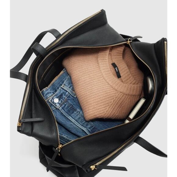 New !Quince Luxury Italian Leather Triple Compartment Black Weekender Bag Unisex - Picture 6 of 7